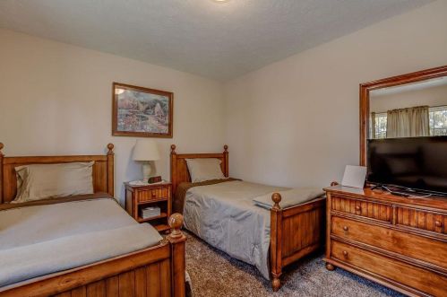 210 Allen St, Franklin OH  45005-2106 exterior