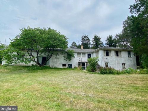12508 Aden Rd, Nokesville, VA 20181-2716