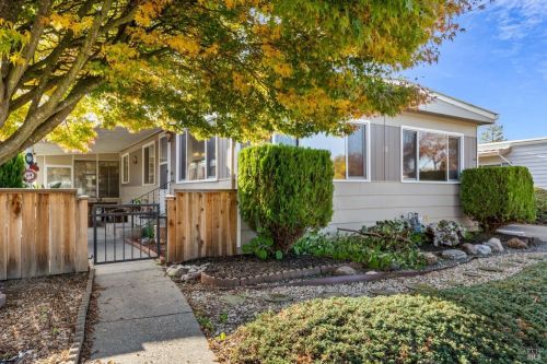 18 Charro Ct, Santa Rosa, CA 95401-9029