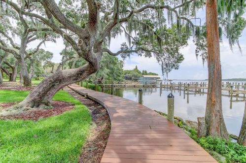 2349 Pinnacle Cir, Palm Harbor, FL 34684-1787