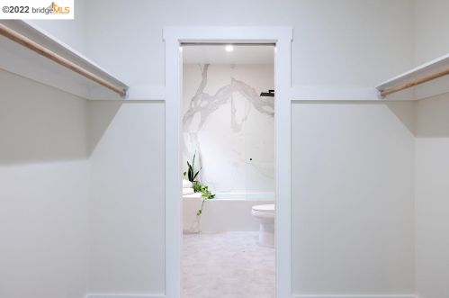 481 59th St, Oakland CA 94609-1538 exterior