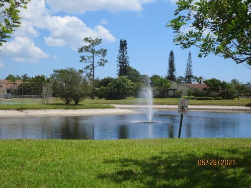 1672 Gainswood Ct, Fort Pierce, FL 34952-4103