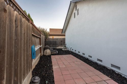 3836 Marigold Ln, Modesto CA  95356-1312 exterior