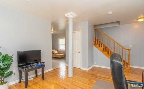 156 Teaneck Rd, Ridgefield Park NJ  07660-2014 exterior
