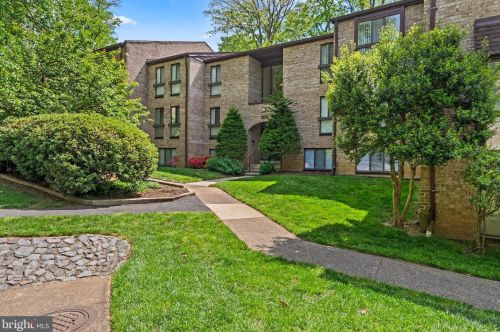 2035 Royal Fern Ct, Herndon, VA 20191-2035