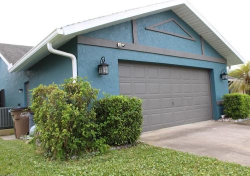 1502 29th St, Cape Coral, FL 33904-3960