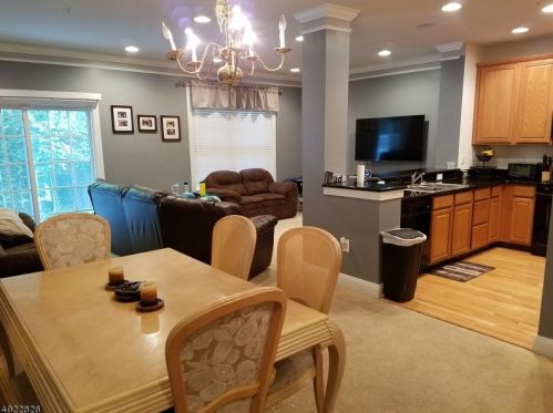 810 Donato Cir, Scotch Plains, NJ 07076-1072