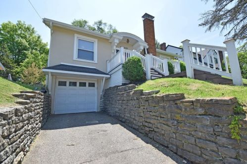 3625 Erie Ave, Cincinnati, OH 45208-1927