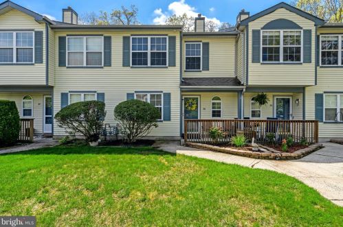 36 Quail Run, Berkeley Township NJ  08721-1300 exterior