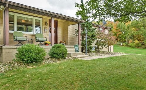 5513 Molnar Dr, Gibsonia, PA 15044-9339