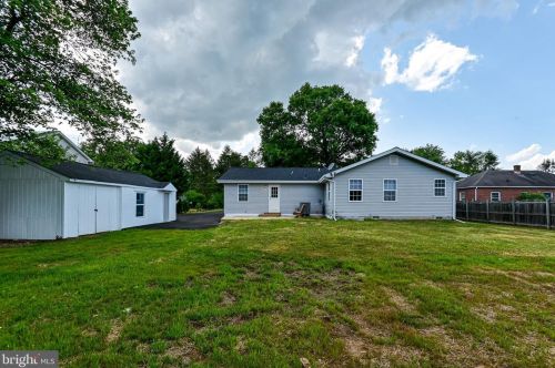 1954 Old Kirkwood Rd, Bear DE  19701-2235 exterior