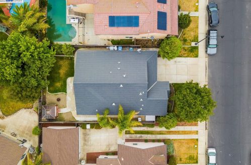 1169 Syracuse Ln, Manteca CA  95336-2990 exterior