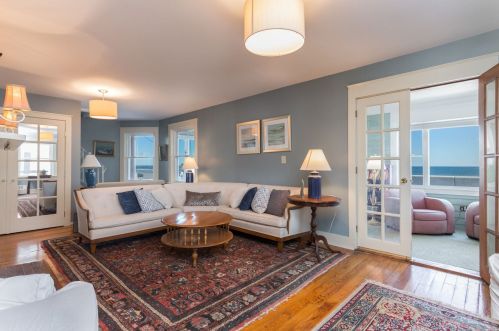 809 Ocean Blvd, Hampton NH  03842-3016 exterior