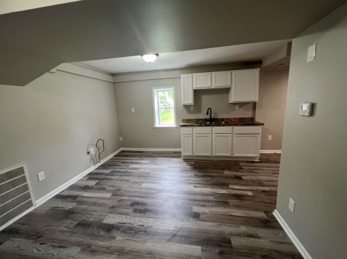 5120 56th St, Milwaukee, WI 53218-4214