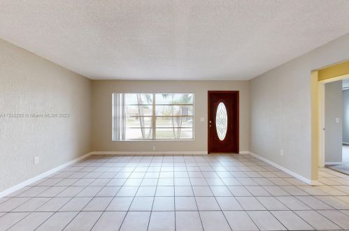 9728 3rd St, Boca Raton, FL 33428-4358