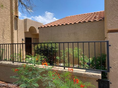 618 Rushwood Dr, Tucson, AZ 85704-5442