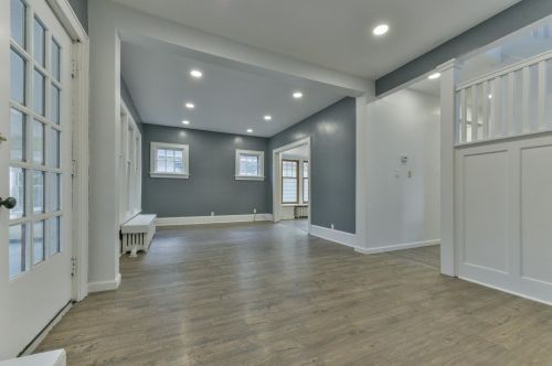 3531 Murray Ave, Milwaukee WI  53211-2525 exterior