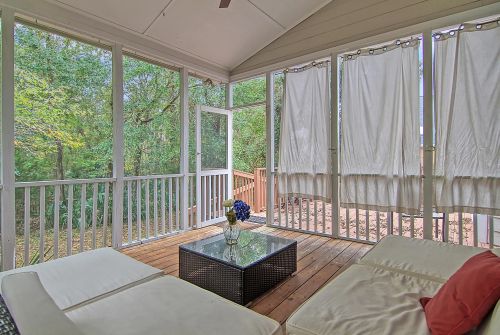 200 Oak Pt Lndg Dr, Mount Pleasant SC  29464-6283 exterior