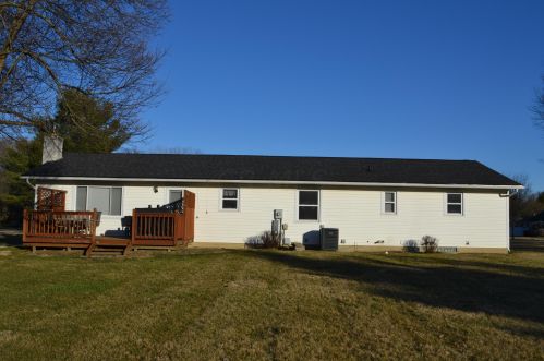 894 Carryback Dr, Pataskala, OH 43062-9545