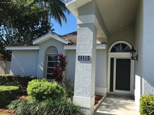 1131 Jardin Dr, Naples, FL 34104-6616