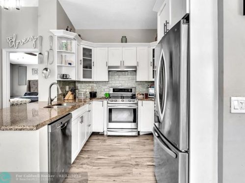 10240 24th Ct, Hollywood FL  33025-6504 exterior