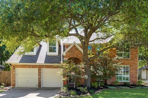 2619 Tallow Dr, Euless, TX 76039-4057