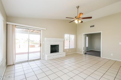 8659 110th Ave, Peoria AZ  85345-3480 exterior