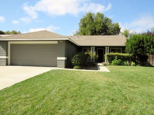 2060 Evelyns Dr, Hollister, CA 95023-5630