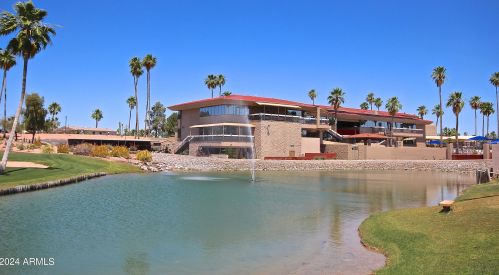 1717 Lindrick Dr, Chandler AZ 85249-5033 exterior