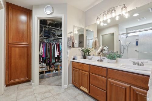 720 Livingston Pl, Rio Vista CA  94571-5116 exterior