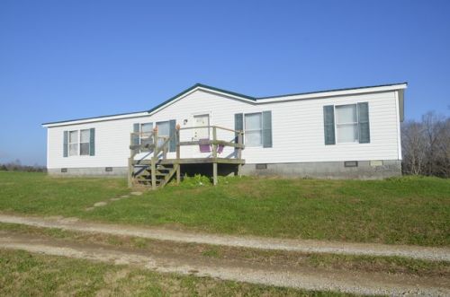 615 Bastin Asbury Rd, Hardyville, KY 42746-8112