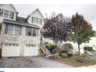 18 Lincoln Dr, Downingtown PA  19335-5325 exterior