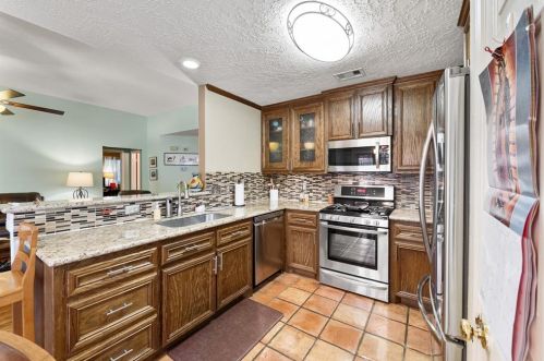 4405 Spoonbill Dr, Taylor Lake Village, TX 77586-2569