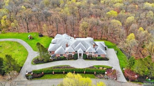 14 Shinnecock Trl, Franklin Lakes, NJ 07417-1010