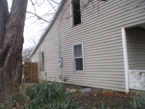 408 Peabody Ave, Washington Ch, OH 43160-1162