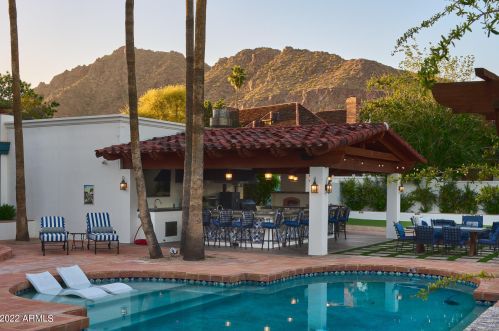 4401 61 St, Scottsdale AZ 85254-1914 exterior