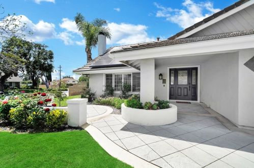 3801 Spurr Cir, Brea CA  92823-6333 exterior