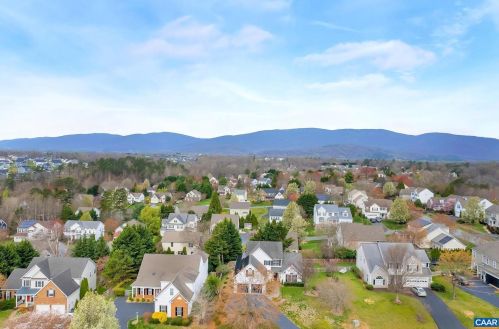 2018 Vista View Ln, Crozet VA  22932-3157 exterior