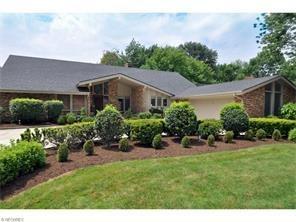 3820 Valley Dr, Cleveland OH  44126-1715 exterior