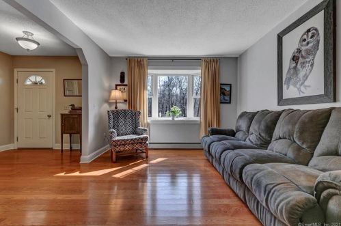 40 Carli Blvd, Colchester CT  06415-1867 exterior