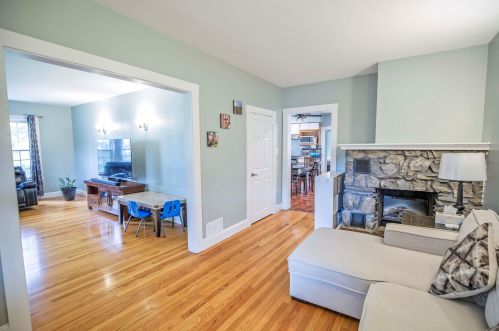 4 Stillwater Park, Salem, NH 03079-4312