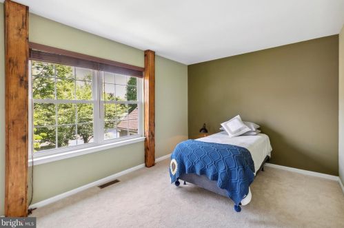 165 Orchard Ct, Blue Bell PA  19422-2824 exterior