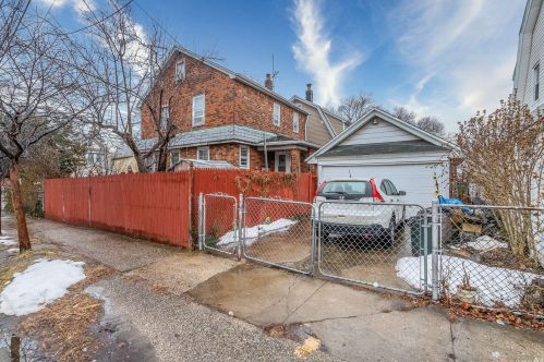 184-37 89th Ave, Jamaica, NY 11423-2410