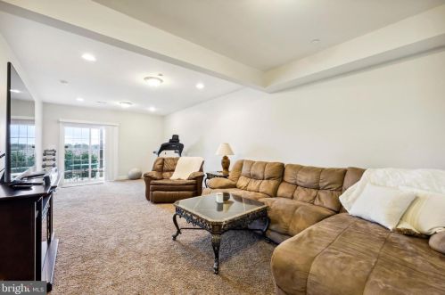 3524 Muirwood Dr, Newtown Square PA  19073 exterior