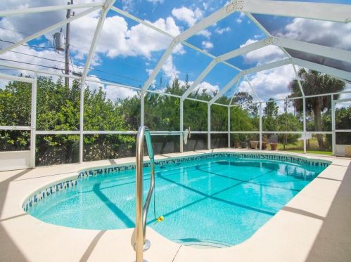 7756 103rd Ct, Vero Beach, FL 32967-3693