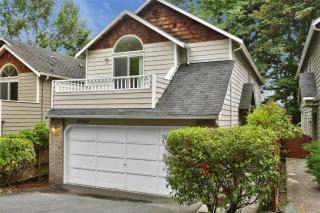 10307 46th Ave, Seattle, WA 98125-8125