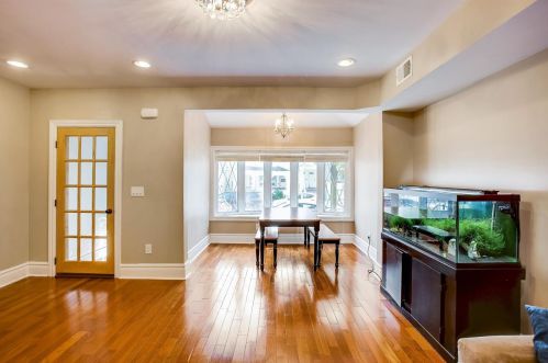 31 41 St, Bayonne NJ  07002-4803 exterior