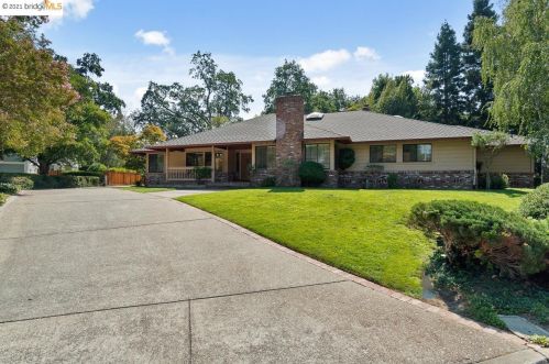 70 Kendall Ln, Danville, CA 94526-1720