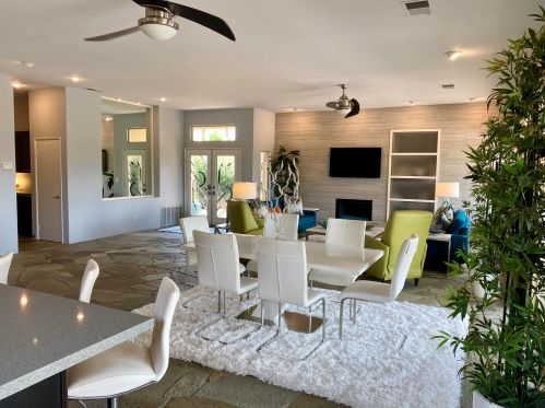 88 Kavenish Dr, Rancho Mirage CA  92270-3247 exterior