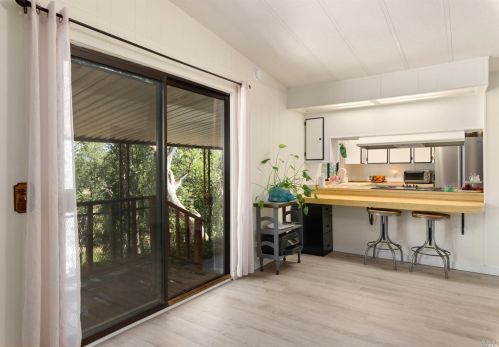 675 Starr Dust Ct, Lakeport CA  95453-6976 exterior